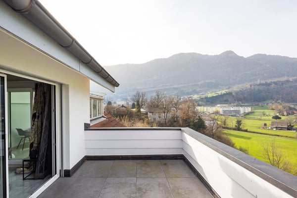 Traumsicht auf See und Berge an zentraler und ruhiger Lage 3