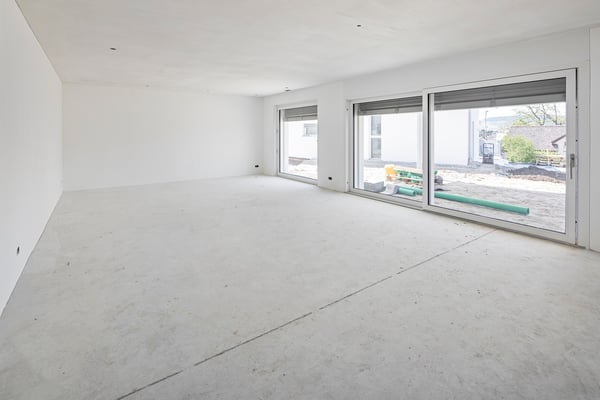 Neubau: Top moderne Wohnoase mit grossem Gartenanteil 2