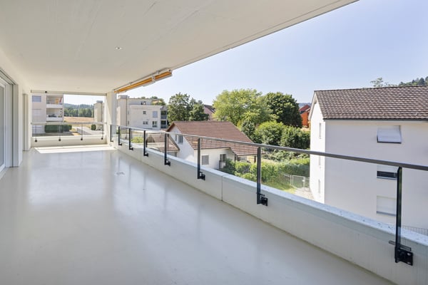Moderne Wohnoase mit grosser Terrasse und viel Licht 11