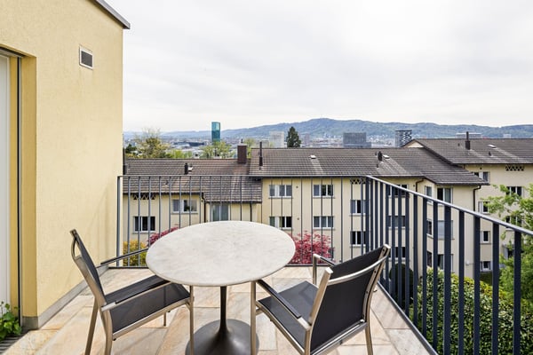 Exklusiv über den Dächern von Zürich: Privatsphäre trifft Skyline 5