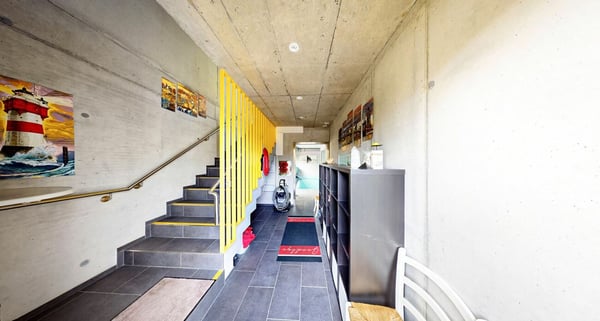 Gewerbehaus in Holziken 11