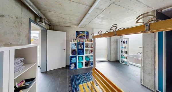 Gewerbehaus in Holziken 8