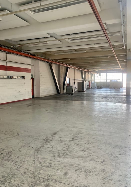 ca. 1'350m2 bis 1‘650m2 Gewerbe-, Industrie- und Lagerflächen 4
