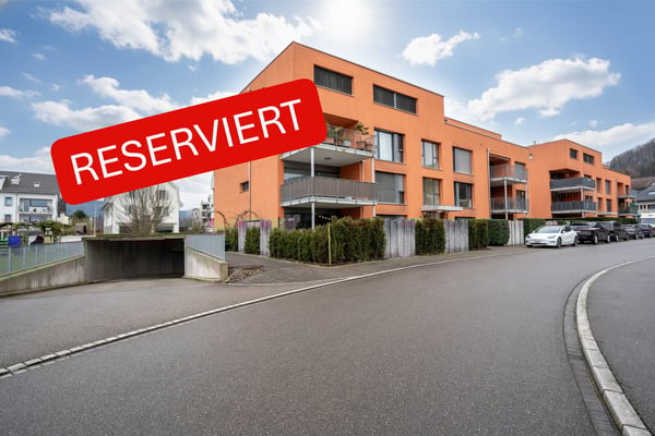 RESERVIERT - Grosszügige und gepflegte Wohnung an attraktiver Lage 1