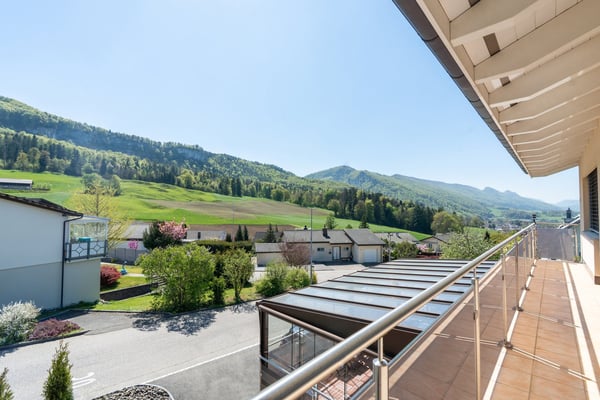 Grosszügiges Familienhaus mit Wintergarten und Weitblick in Balsthal 11