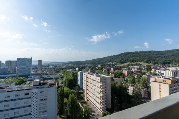 Zentrale 3.5-Zimmer-Wohnung mit Weitsicht 13