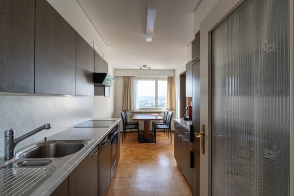 Zentrale 3.5-Zimmer-Wohnung mit Weitsicht 6
