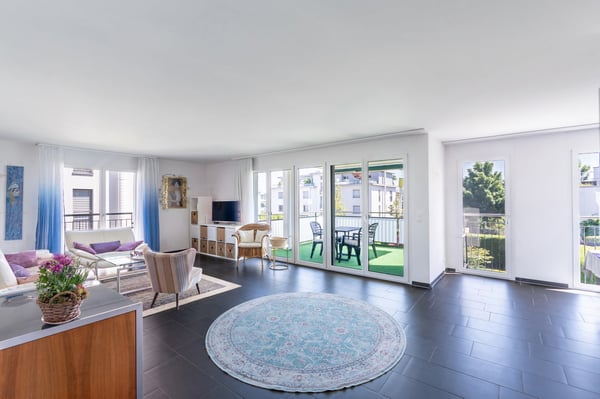 Helle und moderne 3.5-Zimmer Wohnung nahe dem Greifensee 2