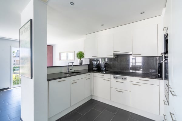 Helle und moderne 3.5-Zimmer Wohnung nahe dem Greifensee 5