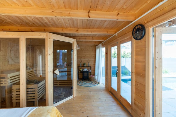 Luxuriöses Einfamilienhaus mit privater Garten-Oase und Pool 5