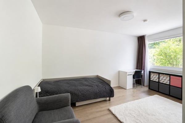 Grosszügige Gartenwohnung mit viel Privatsphäre und Weitsicht 9
