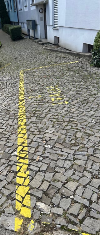 Aussenparkplatz zu vermieten 2