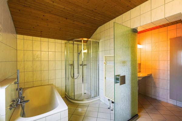 Charmantes 4.5-Zimmer-Einfamilienhaus an ruhiger Lage 8