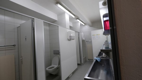 Büroräumlichkeiten (120 m2) mit eigener Toilettenanlage 5