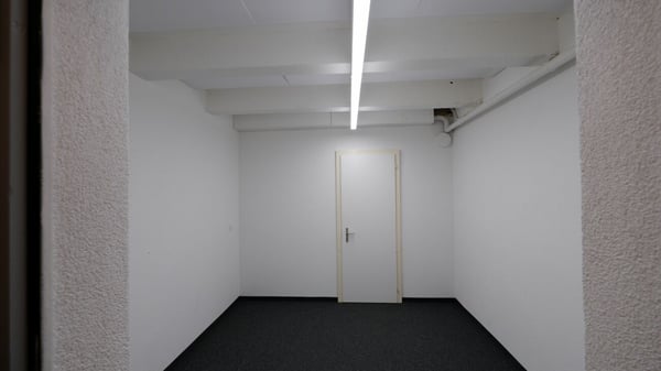 Büroräumlichkeiten (120 m2) mit eigener Toilettenanlage 3