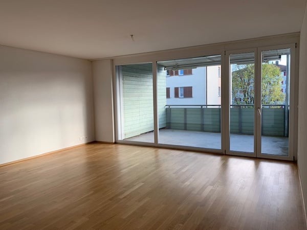 2.5 Zimmerwohnung in gehobenem Ausbaustandard 3
