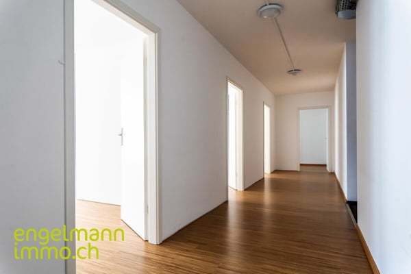 Zentrale Büroflächen von 62 m2 bis zu 282 m2 / Bureaux au centre-ville de 62 m2 à 282 m2 8