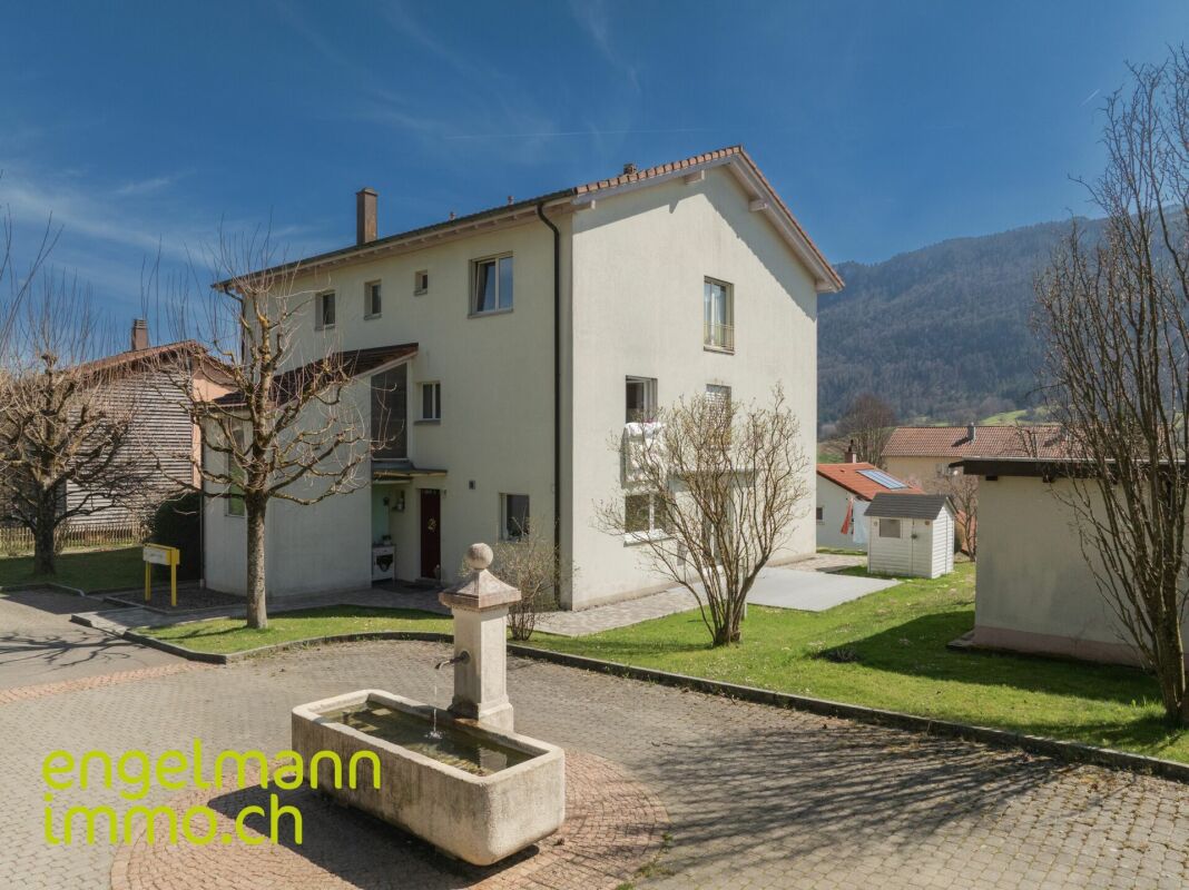 Appartement de 5.5 pièces avec magnifique vue dégagée / 5.5-Zimmer Wohnung mit Weitsicht