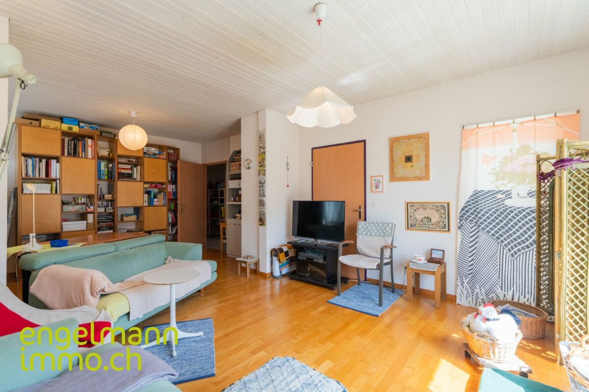 Appartement de 5.5 pièces avec magnifique vue dégagée / 5.5-Zimmer Wohnung mit Weitsicht