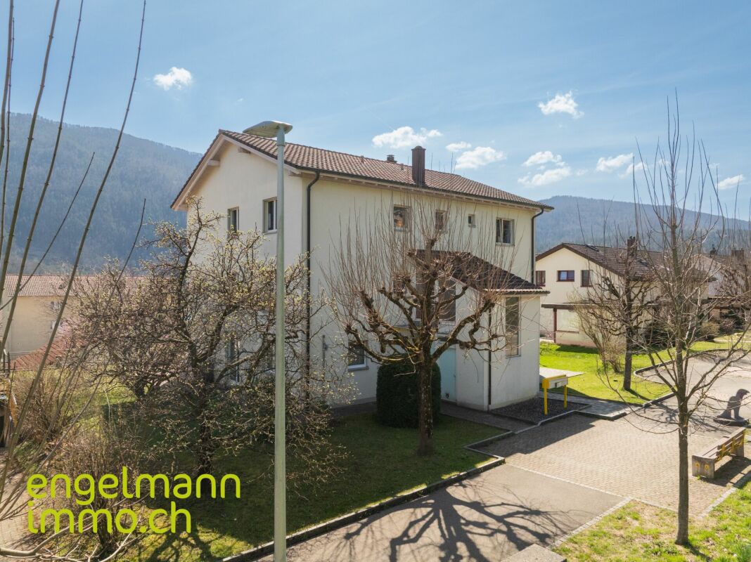 Appartement de 5.5 pièces avec magnifique vue dégagée / 5.5-Zimmer Wohnung mit Weitsicht