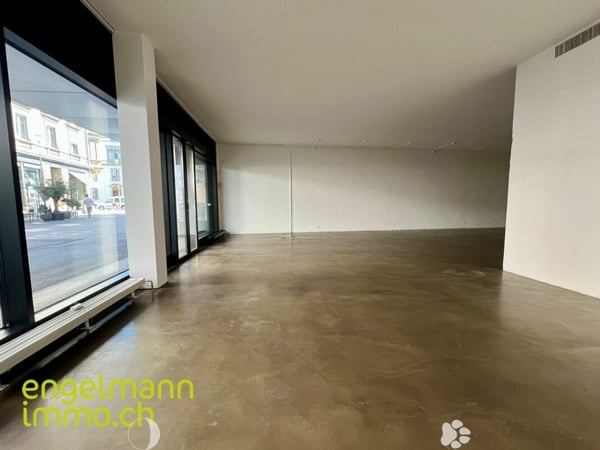 Ladenfläche im Stadtzentrum / Espace commercial au centre-ville 2