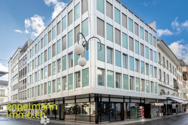 Zentrale Büroflächen von 62 m2 bis zu 282 m2 / Bureaux au centre-ville de 62 m2 à 282 m2 1