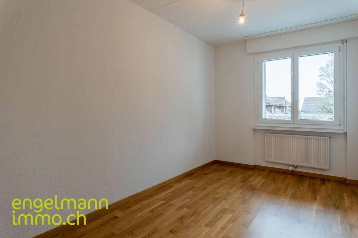 3 Zimmerwohnung mit Balkon / Appartement de 3 pièces avec balcon