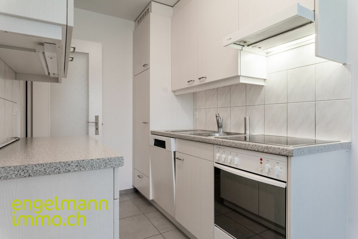 3 Zimmerwohnung mit Balkon / Appartement de 3 pièces avec balcon