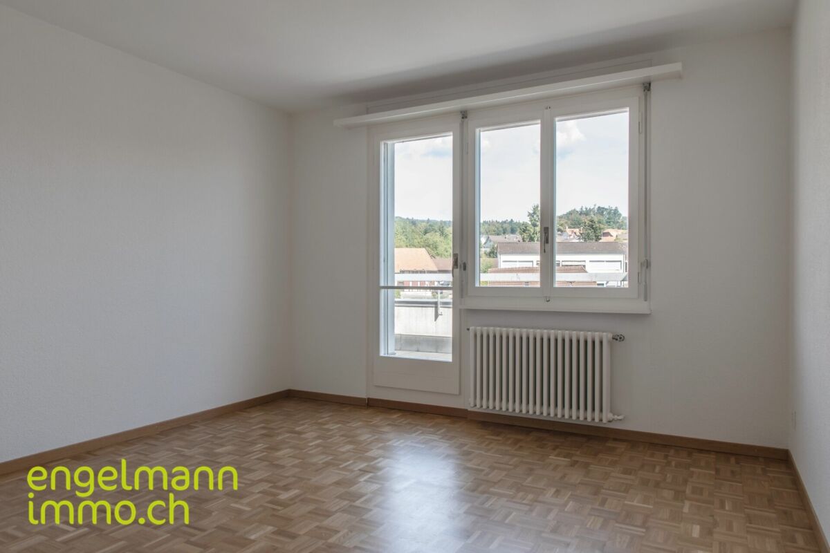 4 Zimmer-Attikawohnung / Appartement de 4 pièces en attique