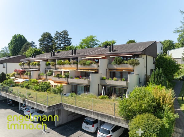 Apparement de 4.5 pièces / 4.5 Zimmerwohnung 1