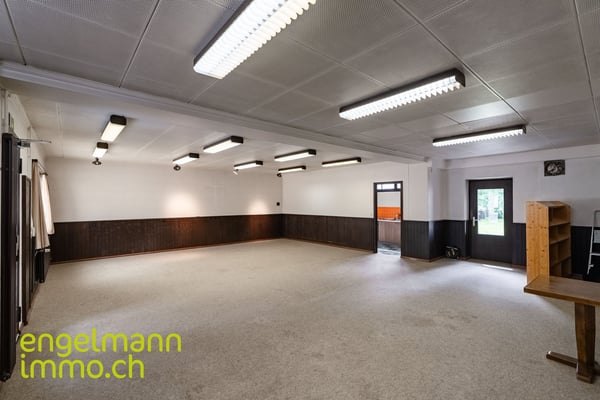 Immeuble de 2 appartements + surface commerciale / 2-Familienhaus mit Geschäftsfläche 6