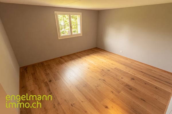Einfamilienhaus mit Einliegerwohnung 12