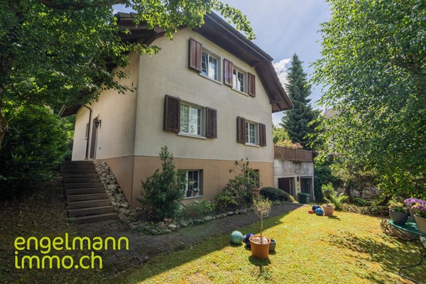 Einfamilienhaus mit Einliegerwohnung 22