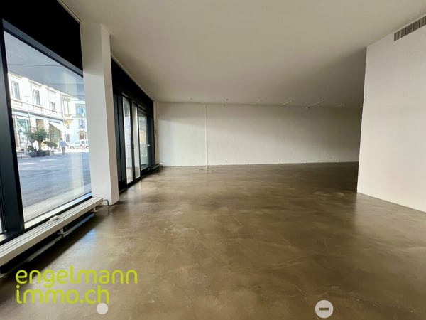 Ladenfläche im Stadtzentrum / Espace commercial au centre-ville 2