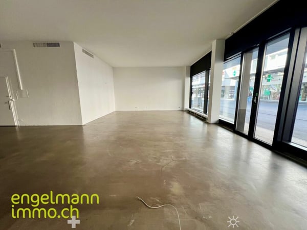 Ladenfläche im Stadtzentrum / Espace commercial au centre-ville 3