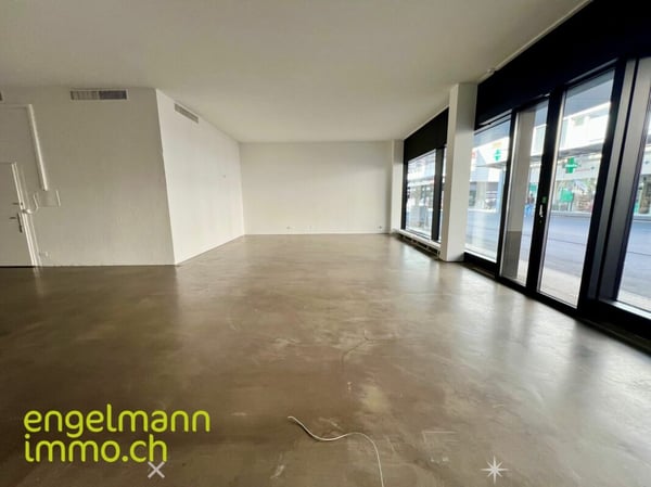 Ladenfläche im Stadtzentrum / Espace commercial au centre-ville 3
