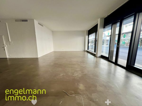 Ladenfläche im Stadtzentrum / Espace commercial au centre-ville 3