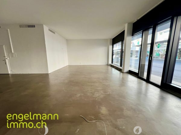 Ladenfläche im Stadtzentrum / Espace commercial au centre-ville 3