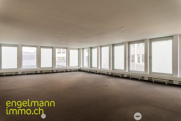 Zentrale Büroflächen von 62 m2 bis zu 282 m2 / Bureaux au centre-ville de 62 m2 à 282 m2 2