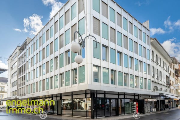 Zentrale Büroflächen von 62 m2 bis zu 282 m2 / Bureaux au centre-ville de 62 m2 à 282 m2