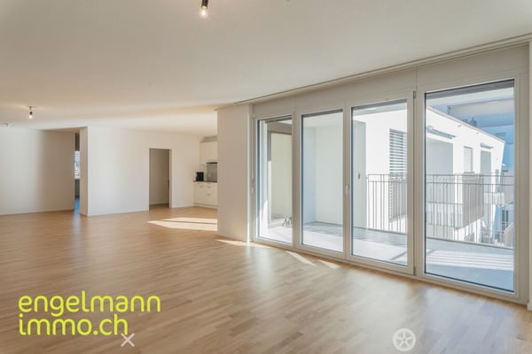RESERVIERT 4.5 Zimmerwohnung / Appartement de 4.5 pièces 3