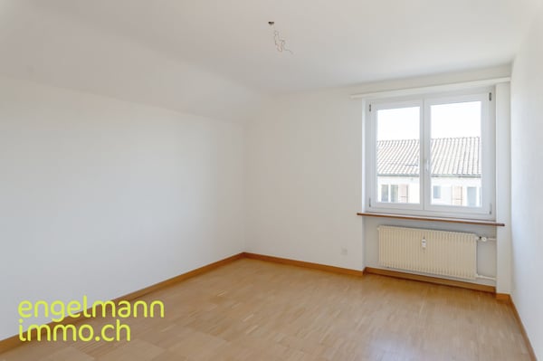 2 Zimmer-Dachwohnung / Appartement mansardé de 2 pièces 4