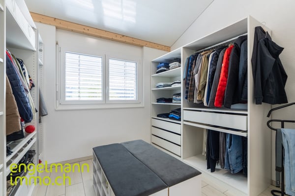 Propriété avec 3 maisons en rangée 9