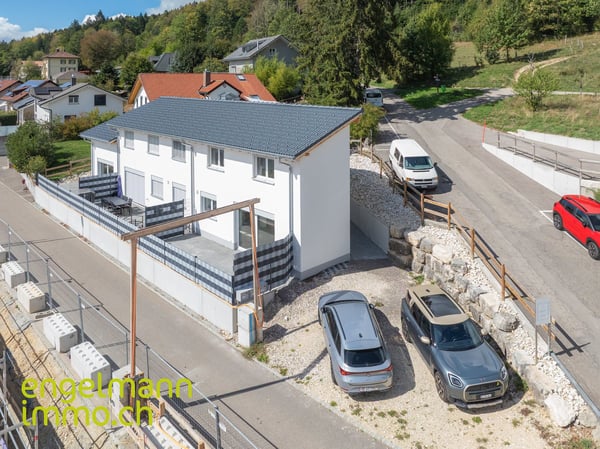 Propriété avec 3 maisons en rangée 2