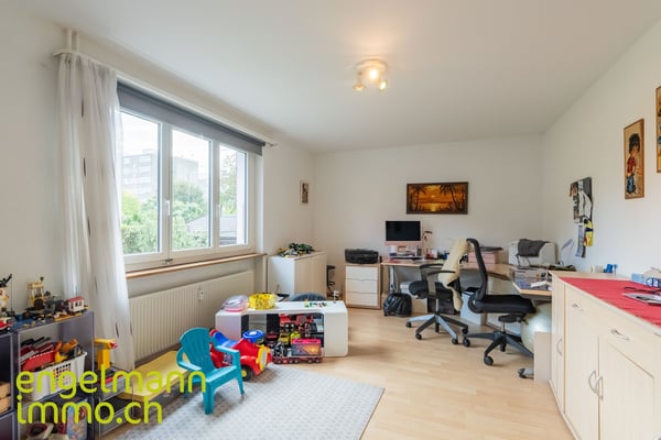 Immeuble de trois logements | Dreifamilienhaus 23