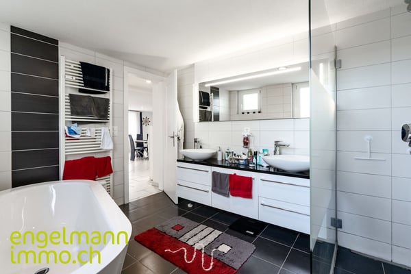 Immeuble de trois logements | Dreifamilienhaus 26