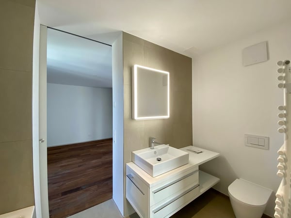 Helle 4.5-Zimmerwohnung mit Weitblick 9