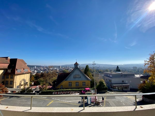 Helle 4.5-Zimmerwohnung mit Weitblick 12