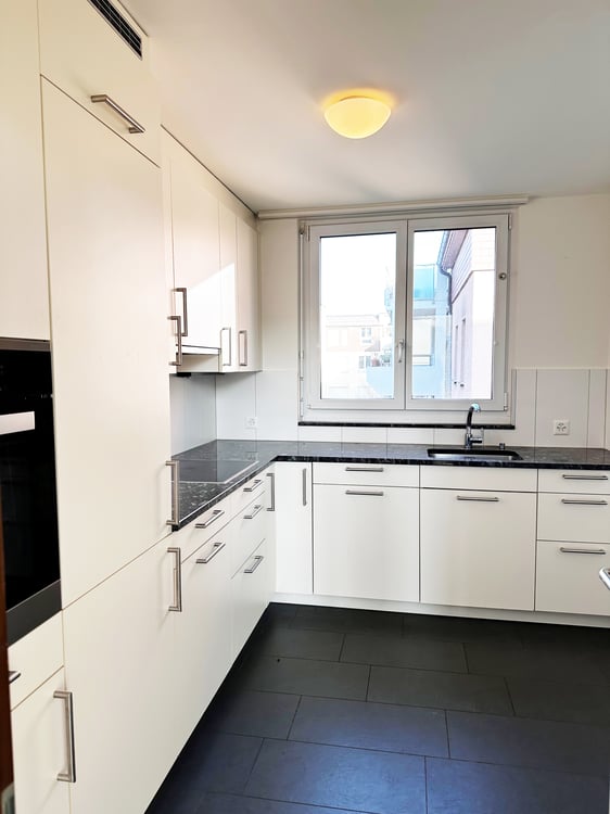 Attikawohnung mit atemberaubender Weitsicht und sonniger Dachterrasse 2