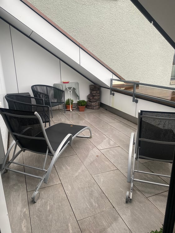 Charmante Dachgeschosswohnung mit Ausblick auf Regensdorf 5